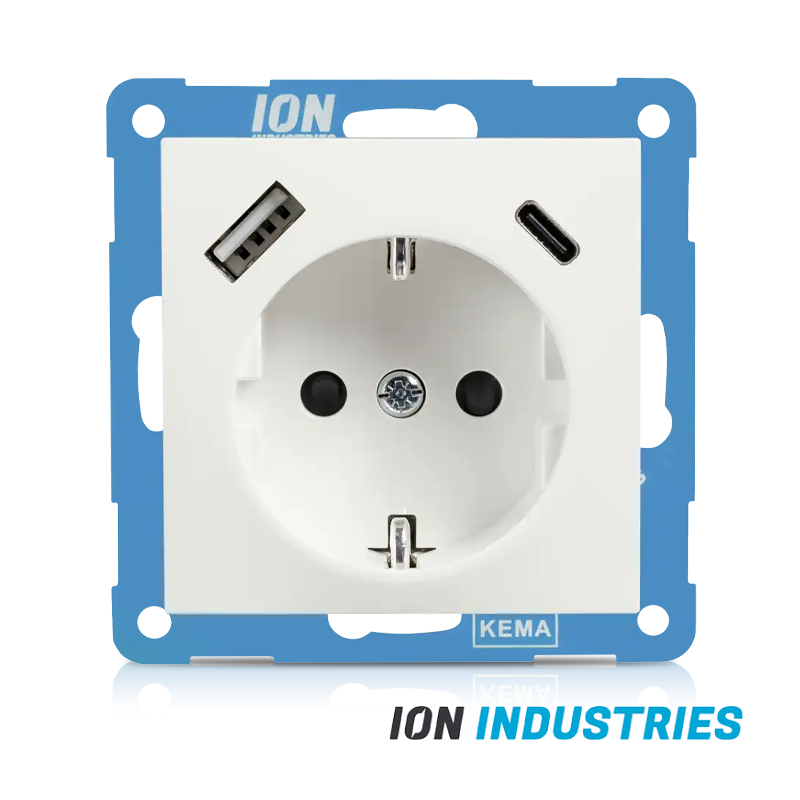 ION INDUSTRIES | WANDCONTACTDOOS | RA | USB A + USB C | MET AANRAAKBEVESTIGING | E1 | ALPIN WIT